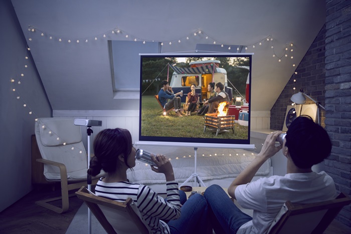 ��ȭ�ɸ�����1�� �ڰ��� ��õ